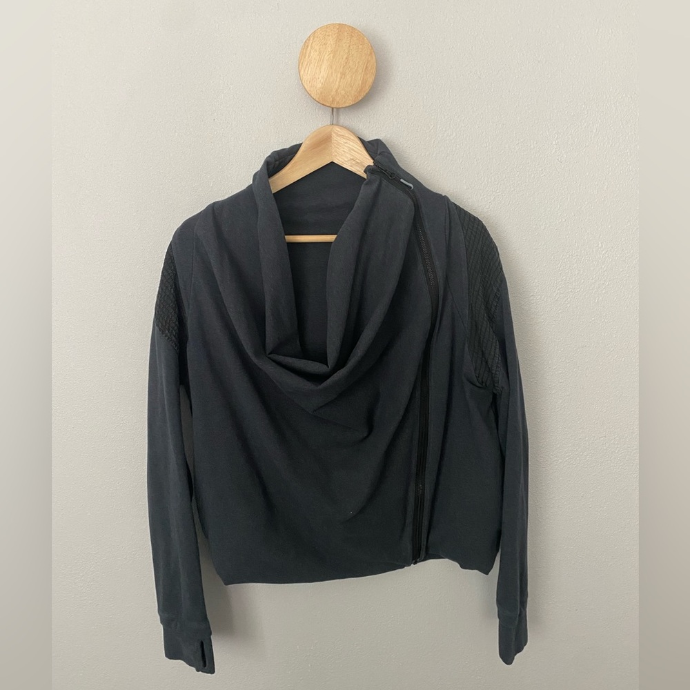 Lululemon Sway Jacket Size 10